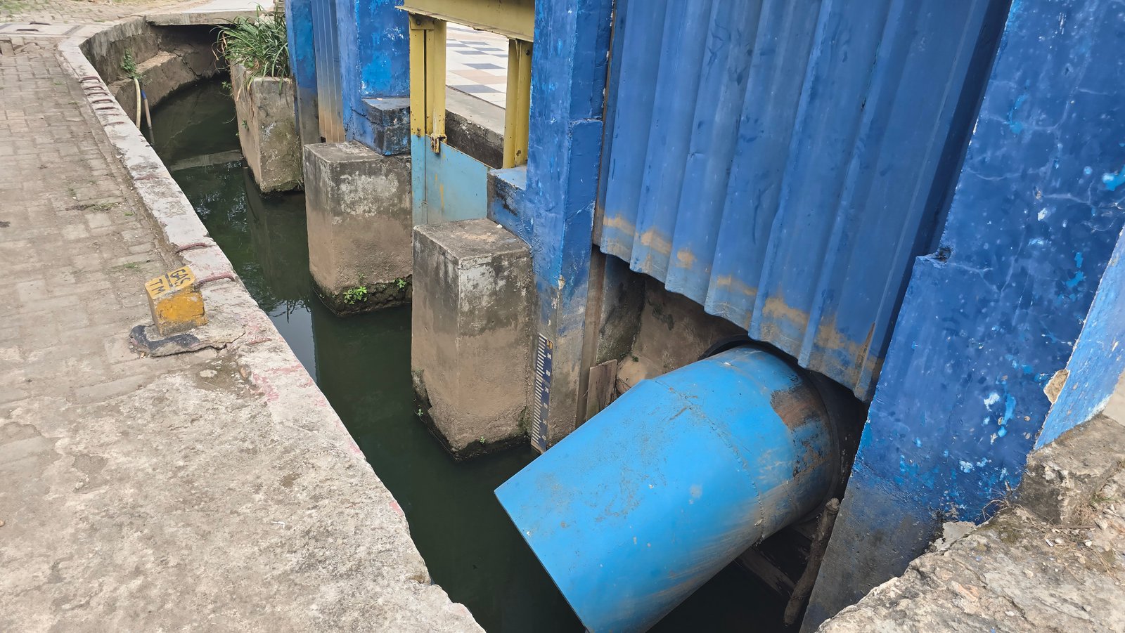 Foto Sungai Sungai Bendung di 20 Ilir D. IV, Ilir Timur I, Kota Palembang, Sumatera Selatan