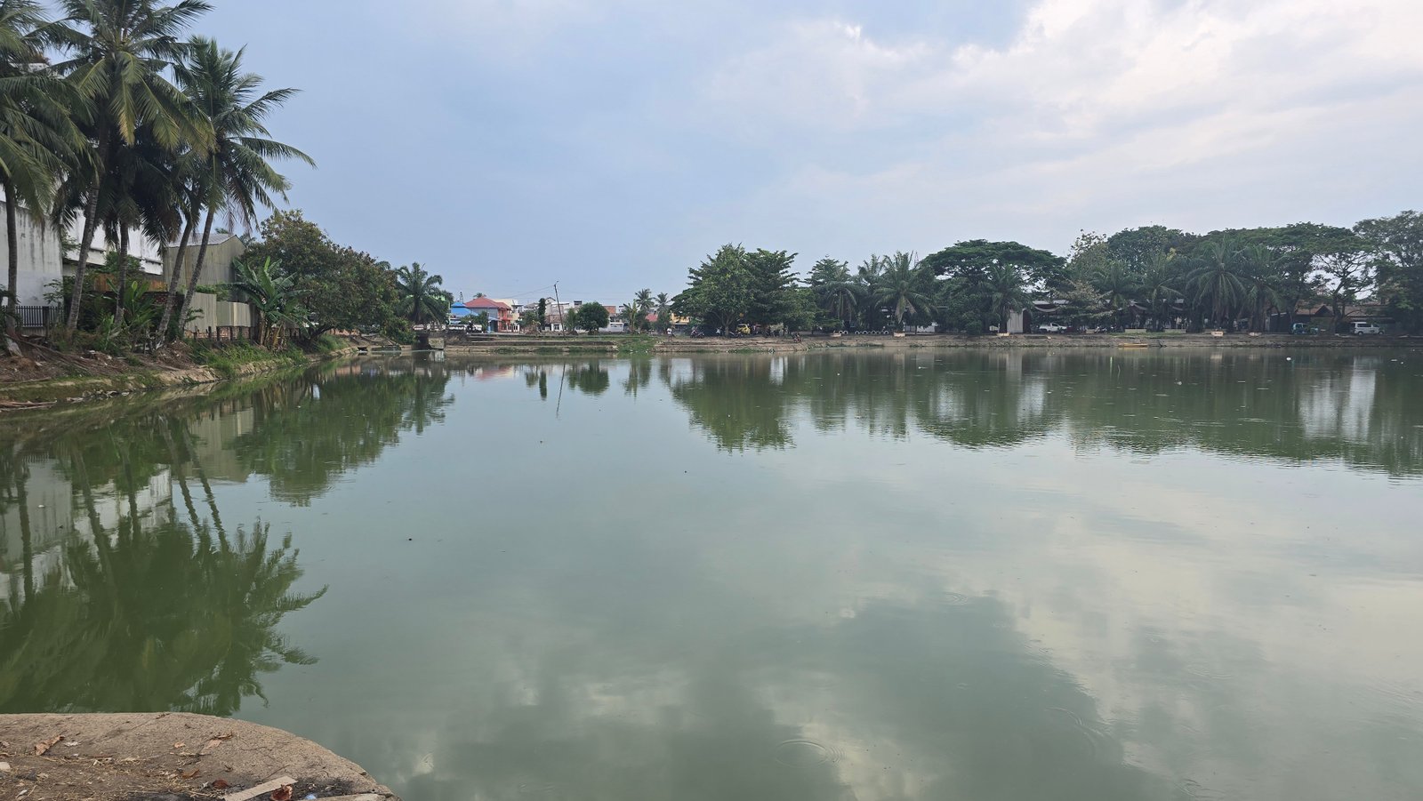 Foto Sungai Sungai Bendung di Talang Aman, Kemuning, Kota Palembang, Sumatera Selatan